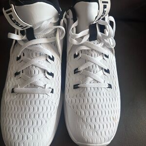 Nike White and Black Men's Sneakers